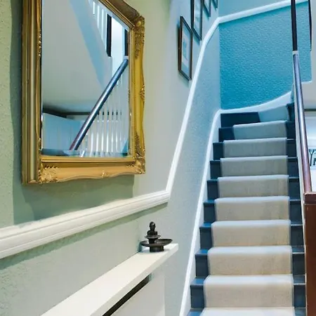Lovely 3 Bed House In The Heart Of Cheltenham Esterno foto
