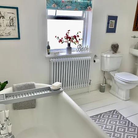 Lovely 3 Bed House In The Heart Of Cheltenham Esterno foto